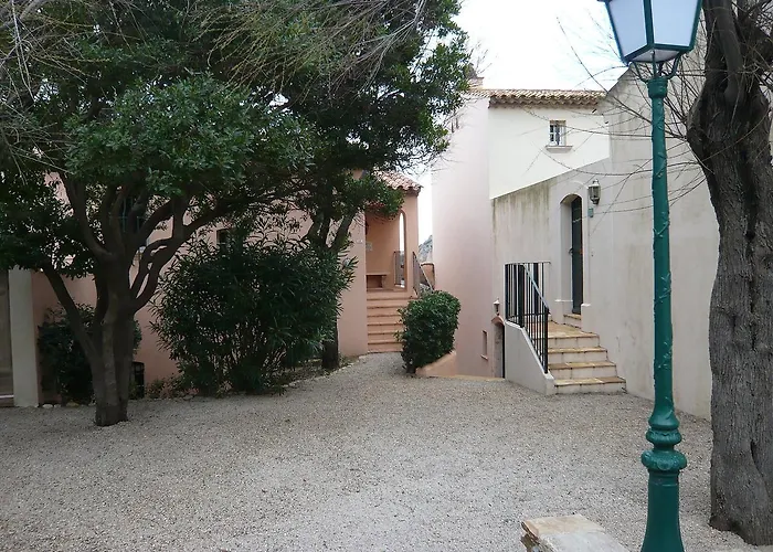 Bonne Terrasse By Interhome Saint-Tropez